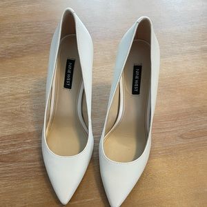 Tatiana' Pointy Toe Pump